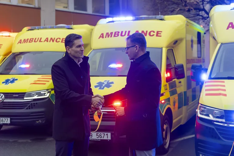 Nové sanitky pro bezpečnější směny: Zlínský kraj investuje přes 23 milionů do vozového parku záchranky