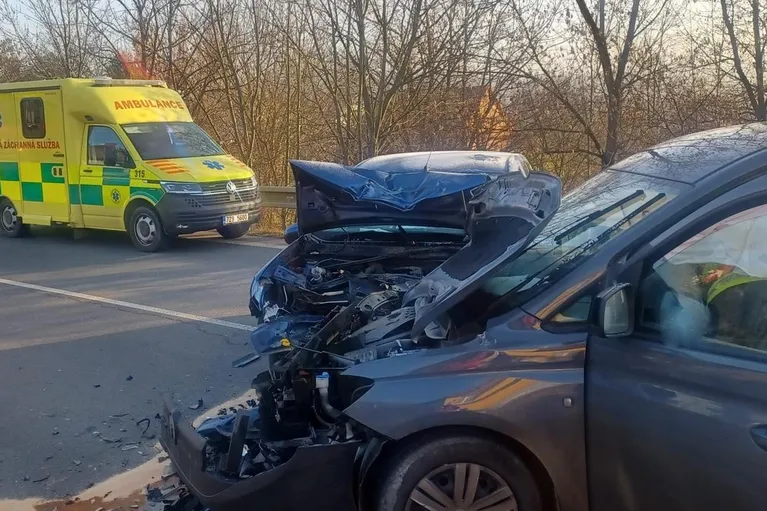 Srážka dvou vozidel v Jankovicích